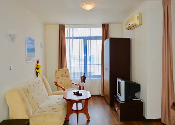 Rainbow 1 Complex Napospart