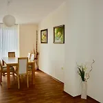 Rainbow 1 Complex Апартхотел