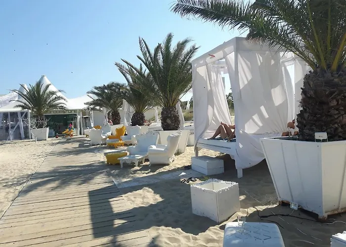 Rainbow 1 Complex 3* 阳光海滩