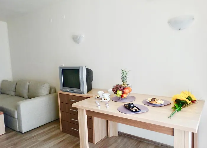 Rainbow 1 Complex 阳光海滩