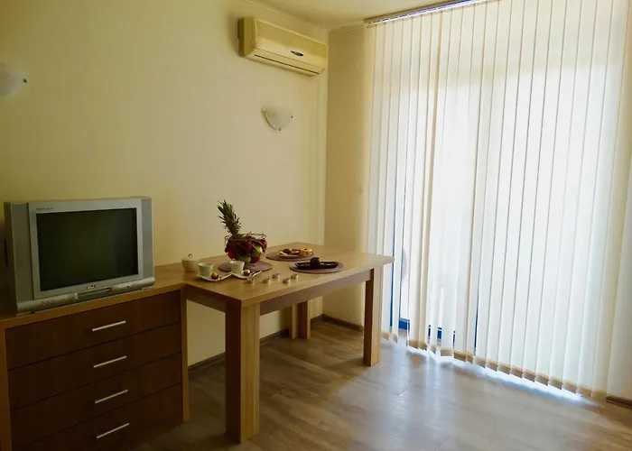 Rainbow 1 Complex 公寓式酒店 阳光海滩