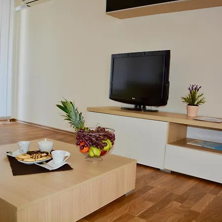 Rainbow 1 Complex Apartmanhotel Napospart