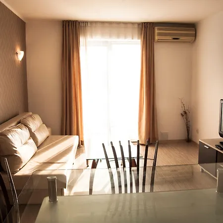 Rainbow 1 Complex 3* Napospart