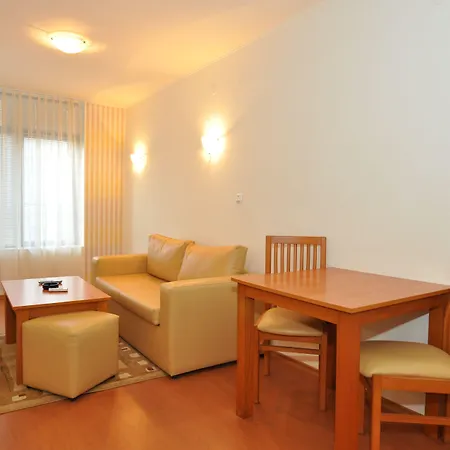 Rainbow 1 Complex Napospart