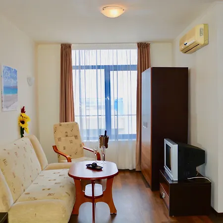 Rainbow 1 Complex Napospart